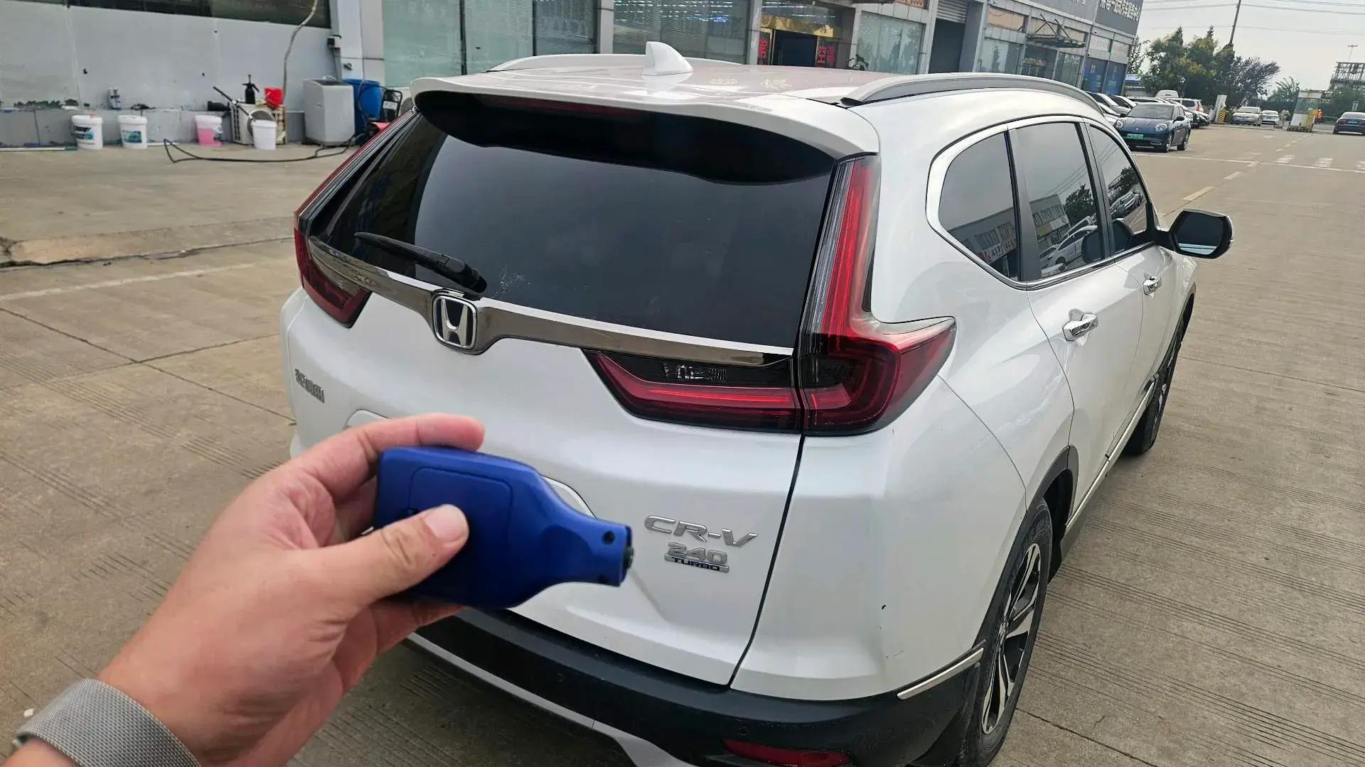 2021 HONDA CR-V thumbnail 3