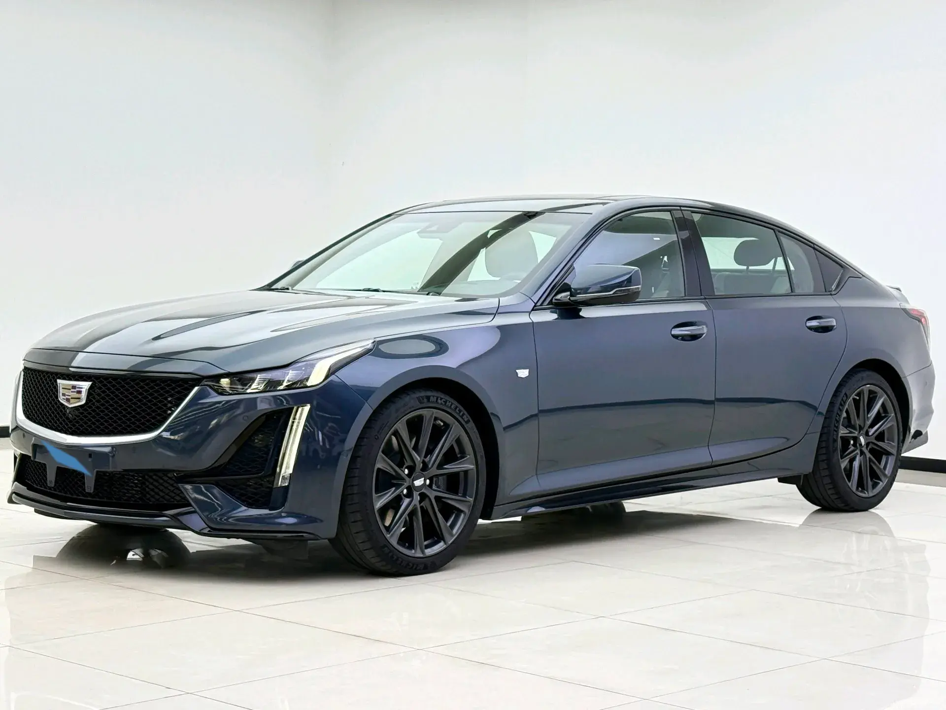 2021 CADILLAC CT5 view 1