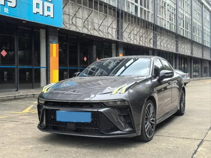 2023 LYNK&CO 03 view 1