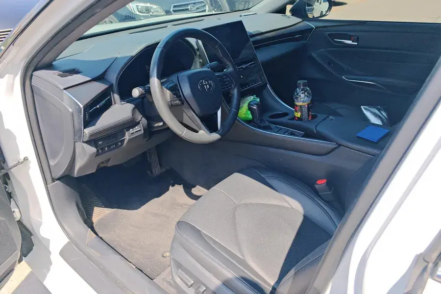 2022 TOYOTA AVALON thumbnail 4