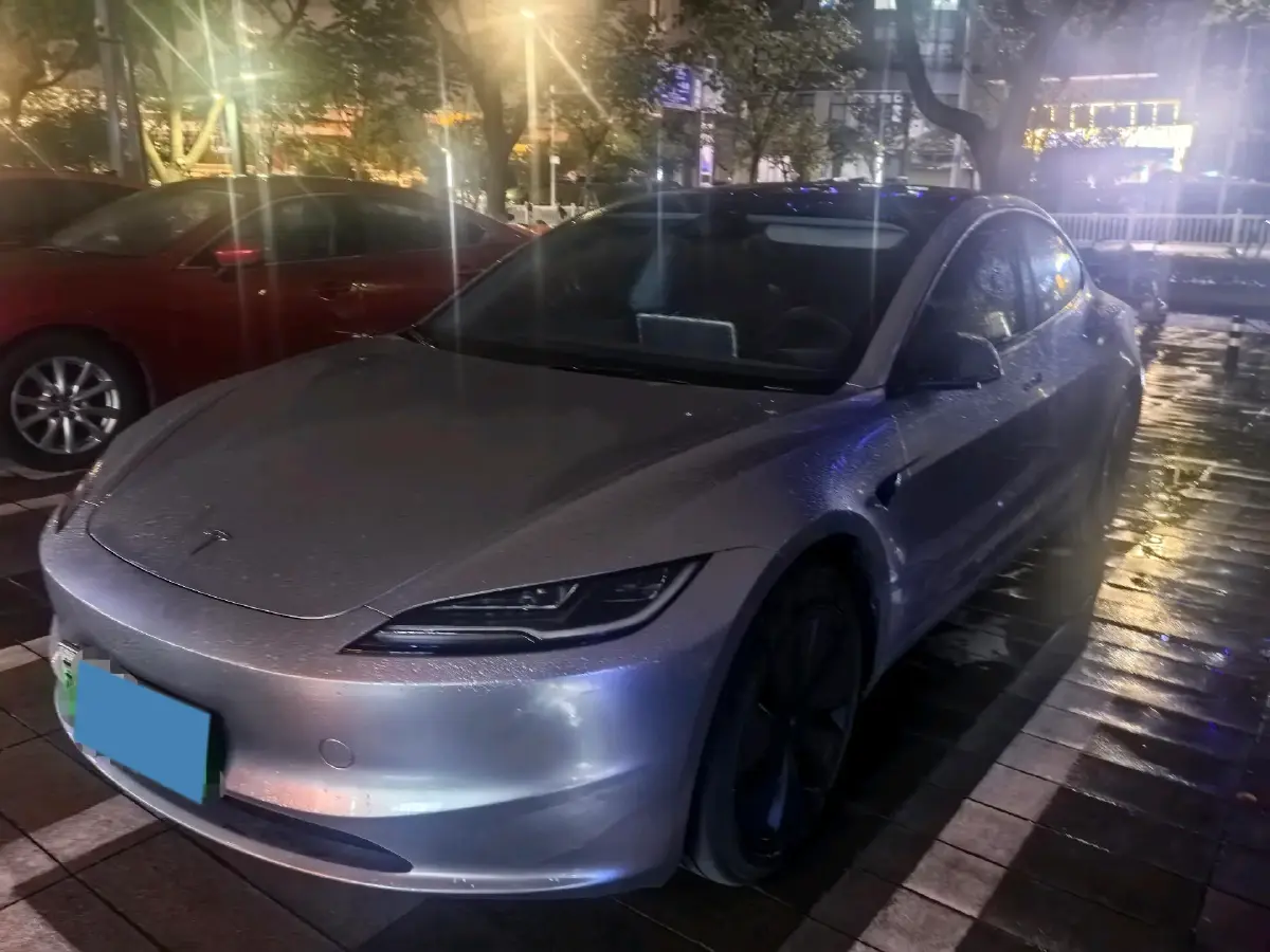 2023 Tesla Model 3 BEV 60KWH
