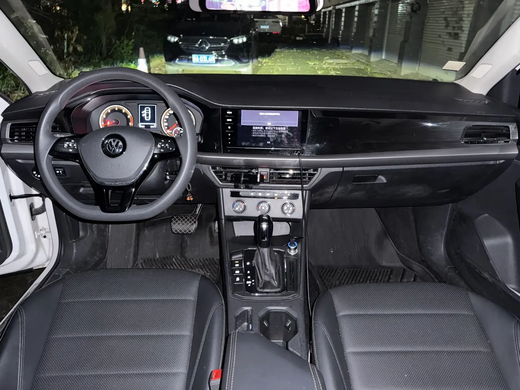 2019 VOLKSWAGEN LAVIDA thumbnail 4