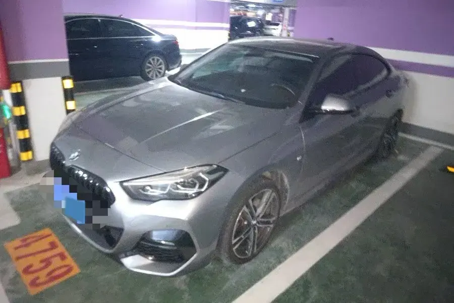 2021 BMW 2 view 1