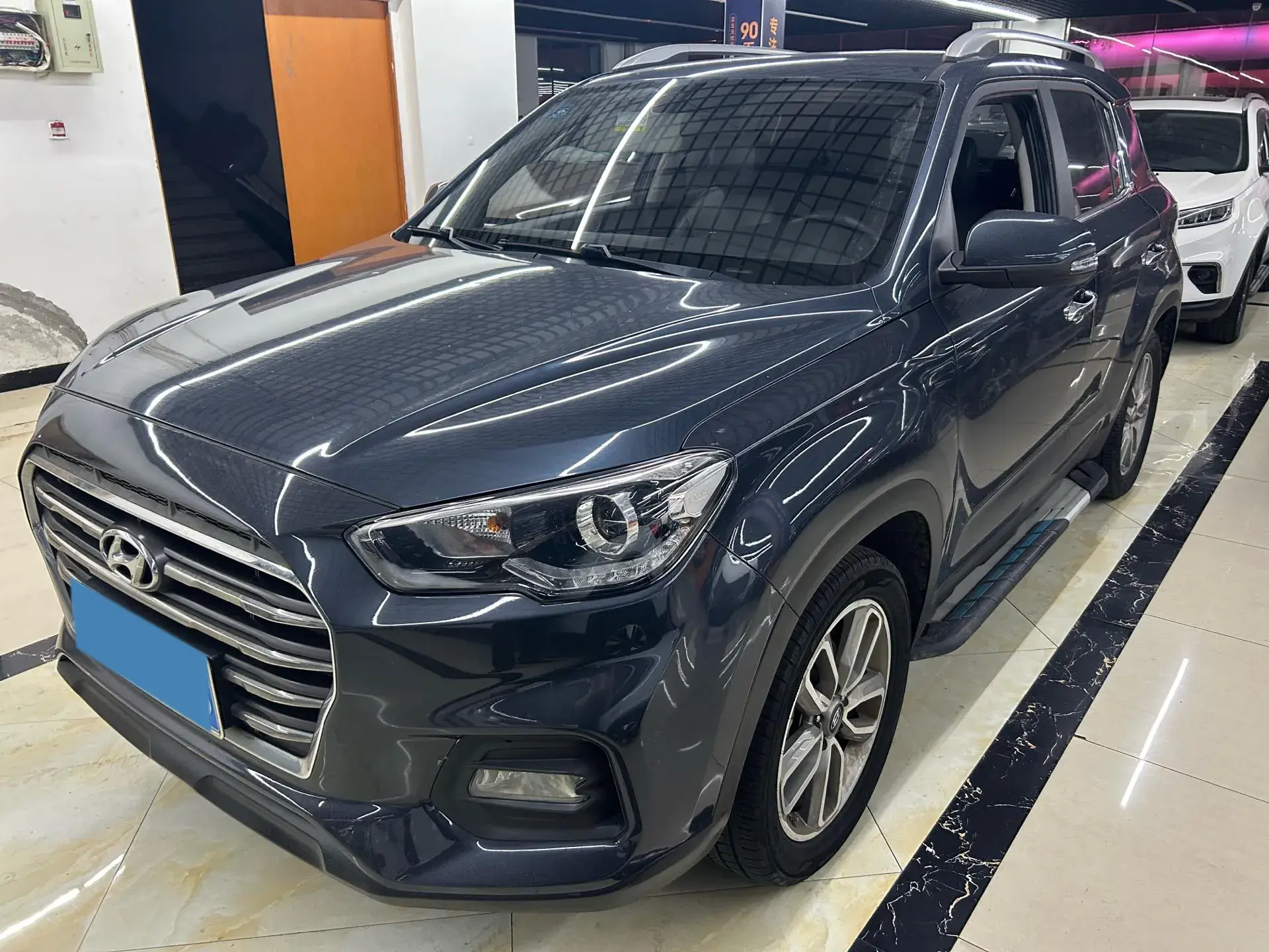 2018 HYUNDAI IX35 view 1