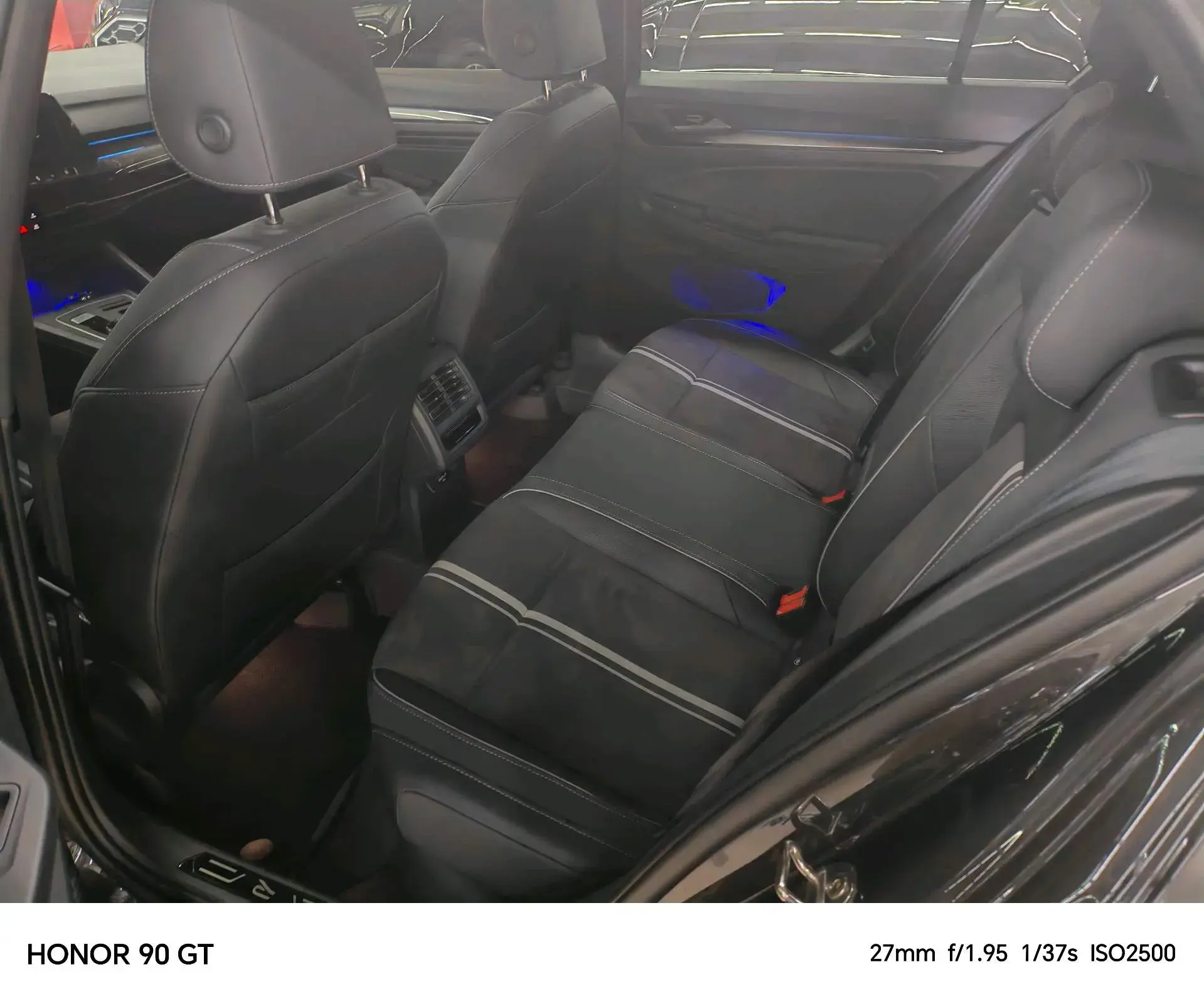 2023 VOLKSWAGEN GOLF thumbnail 4