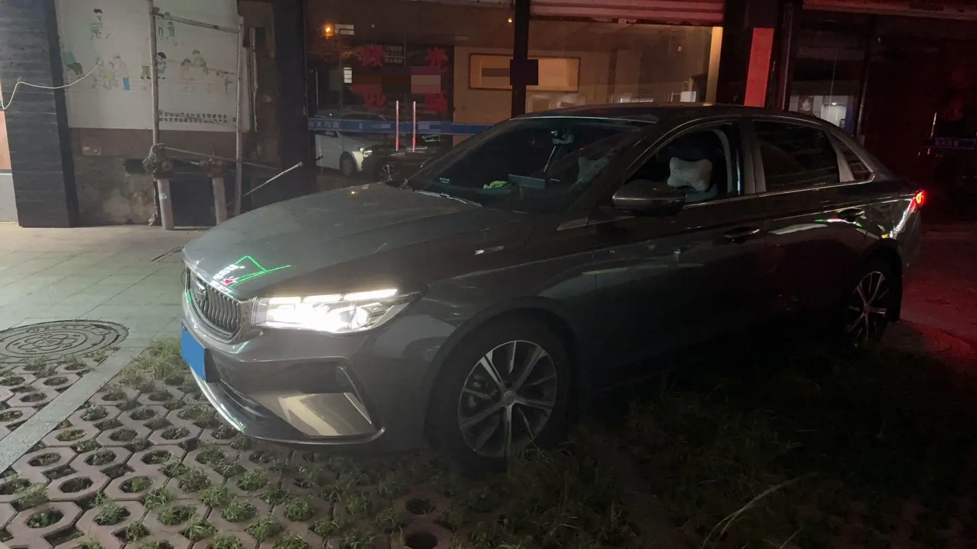 2023 GEELY EMGRAND view 1