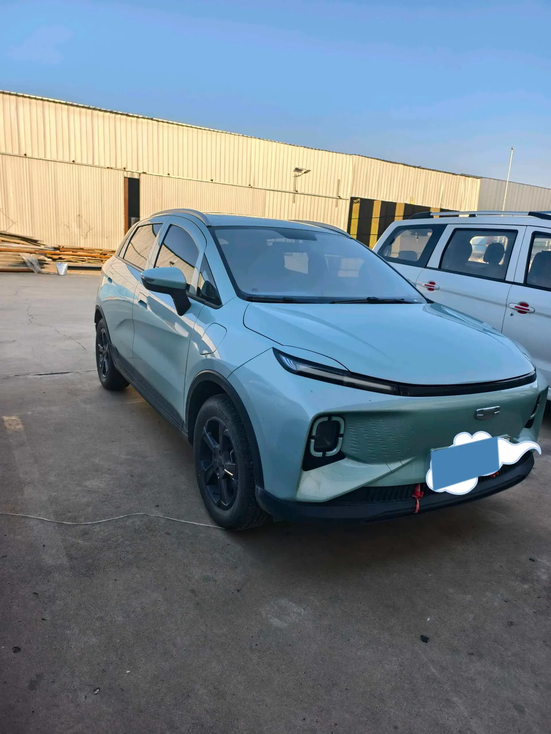 2024 GEOMETRY E thumbnail 3