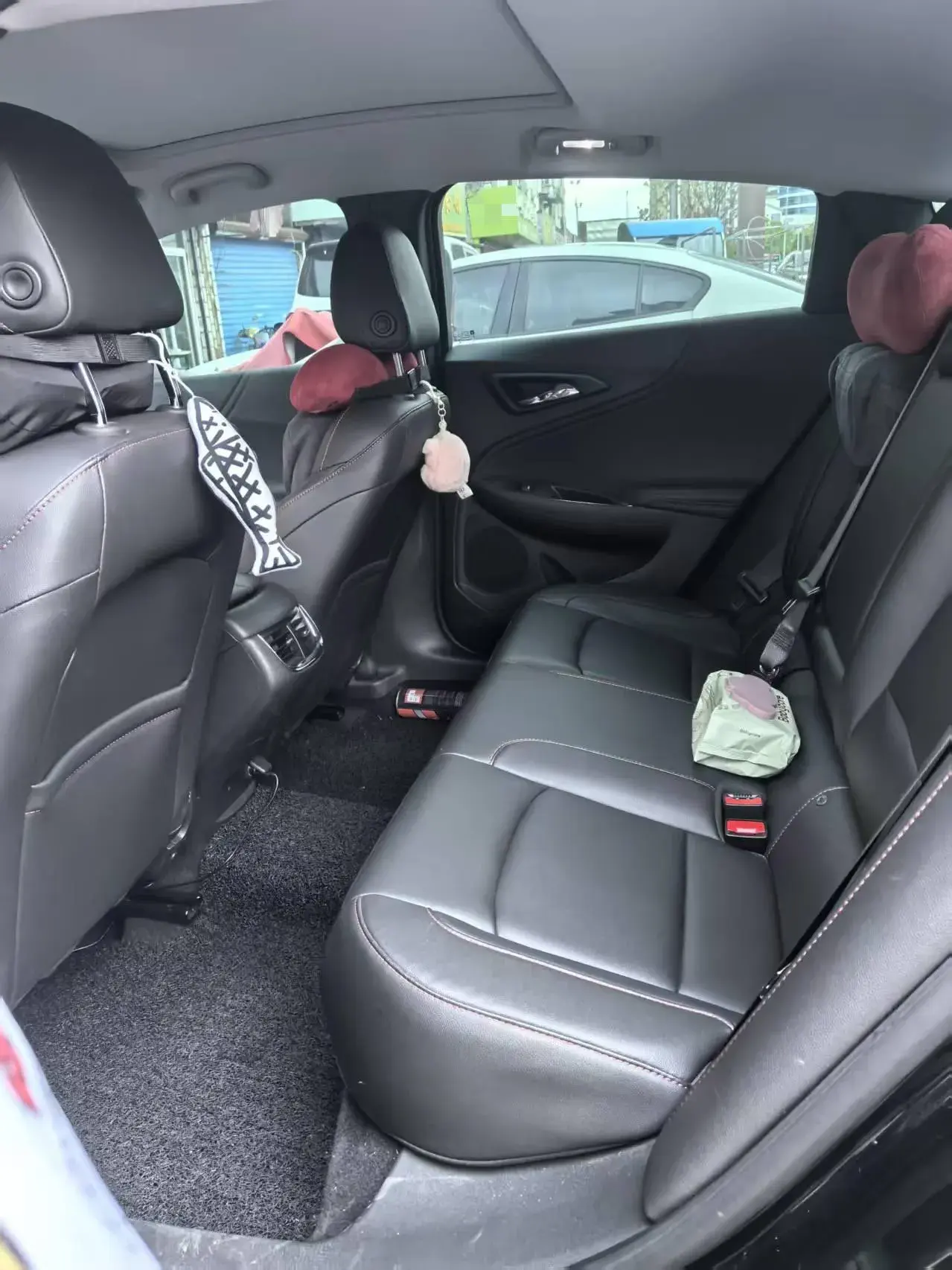 2022 CHEVROLET MALIBU thumbnail 2