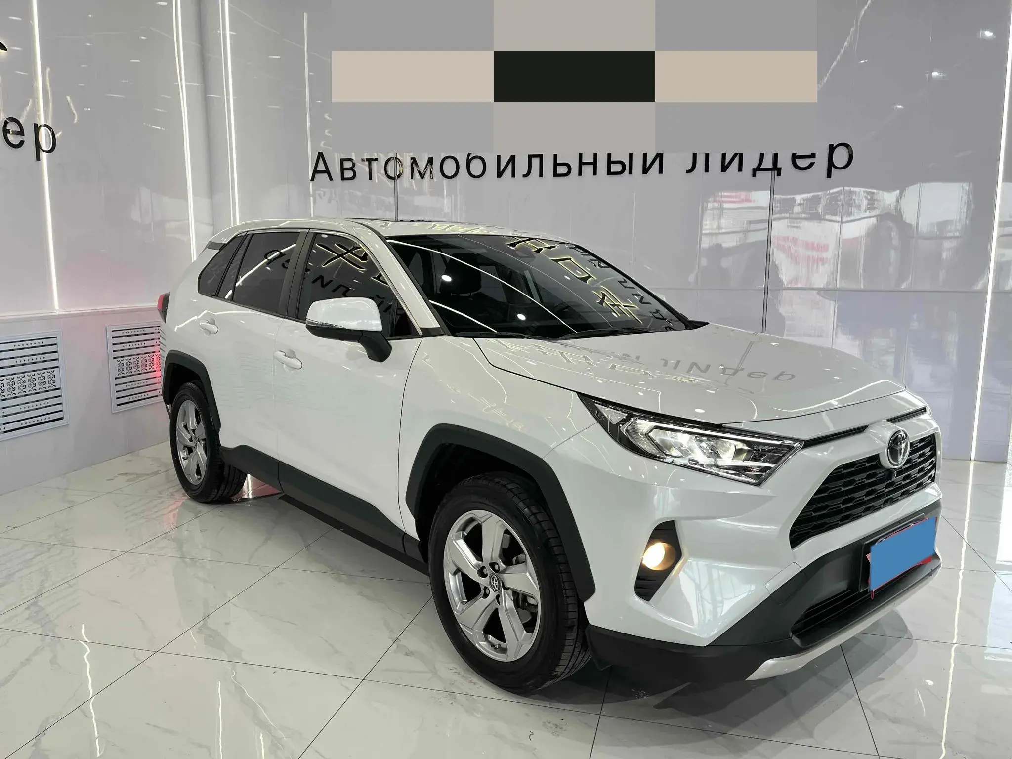 2021 TOYOTA RAV4 thumbnail 2
