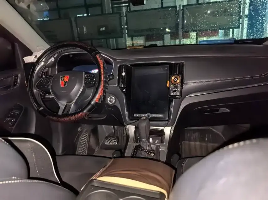 2017 ROEWE RX5 thumbnail 4