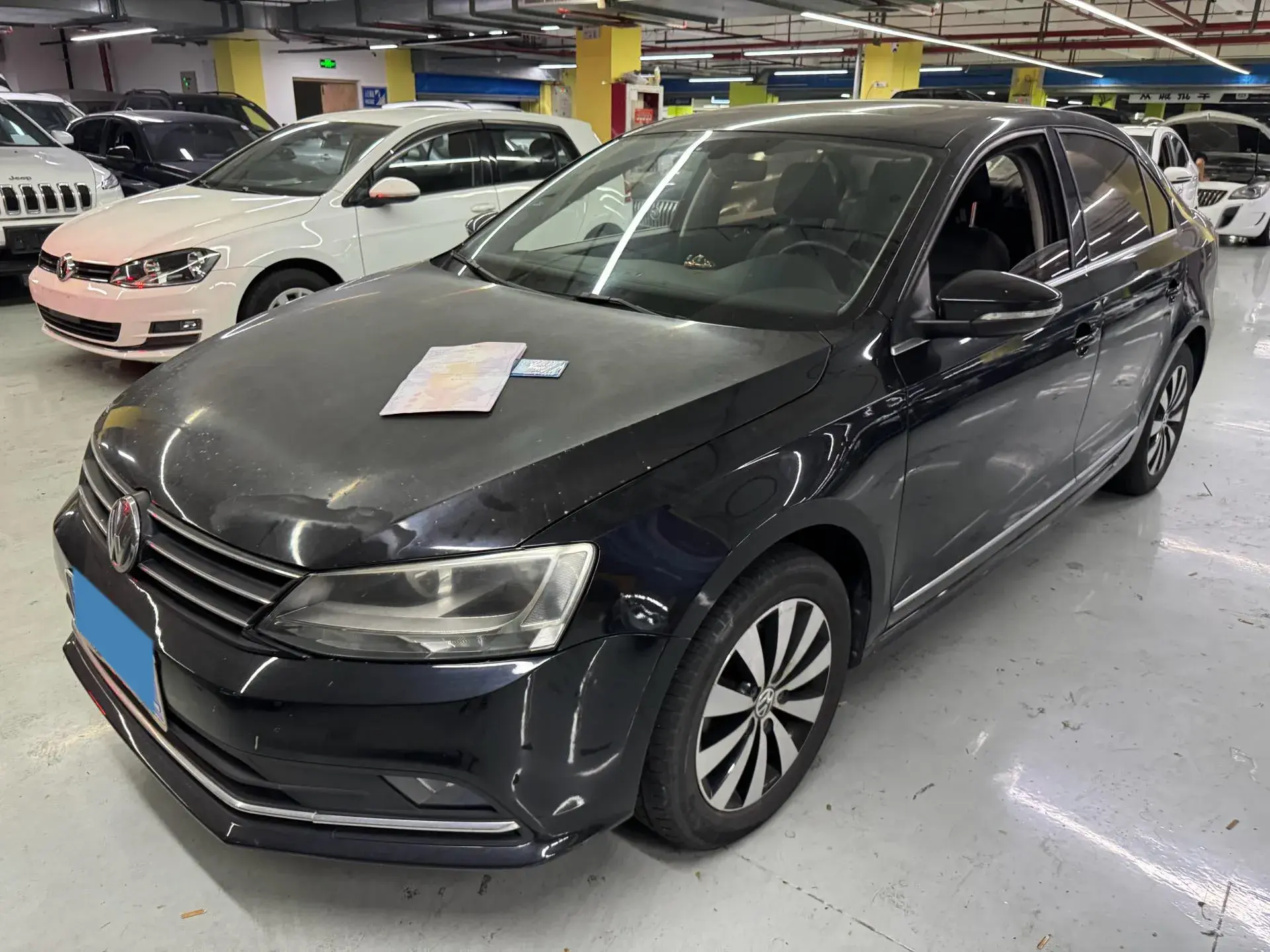 2018 VOLKSWAGEN SAGITAR view 1