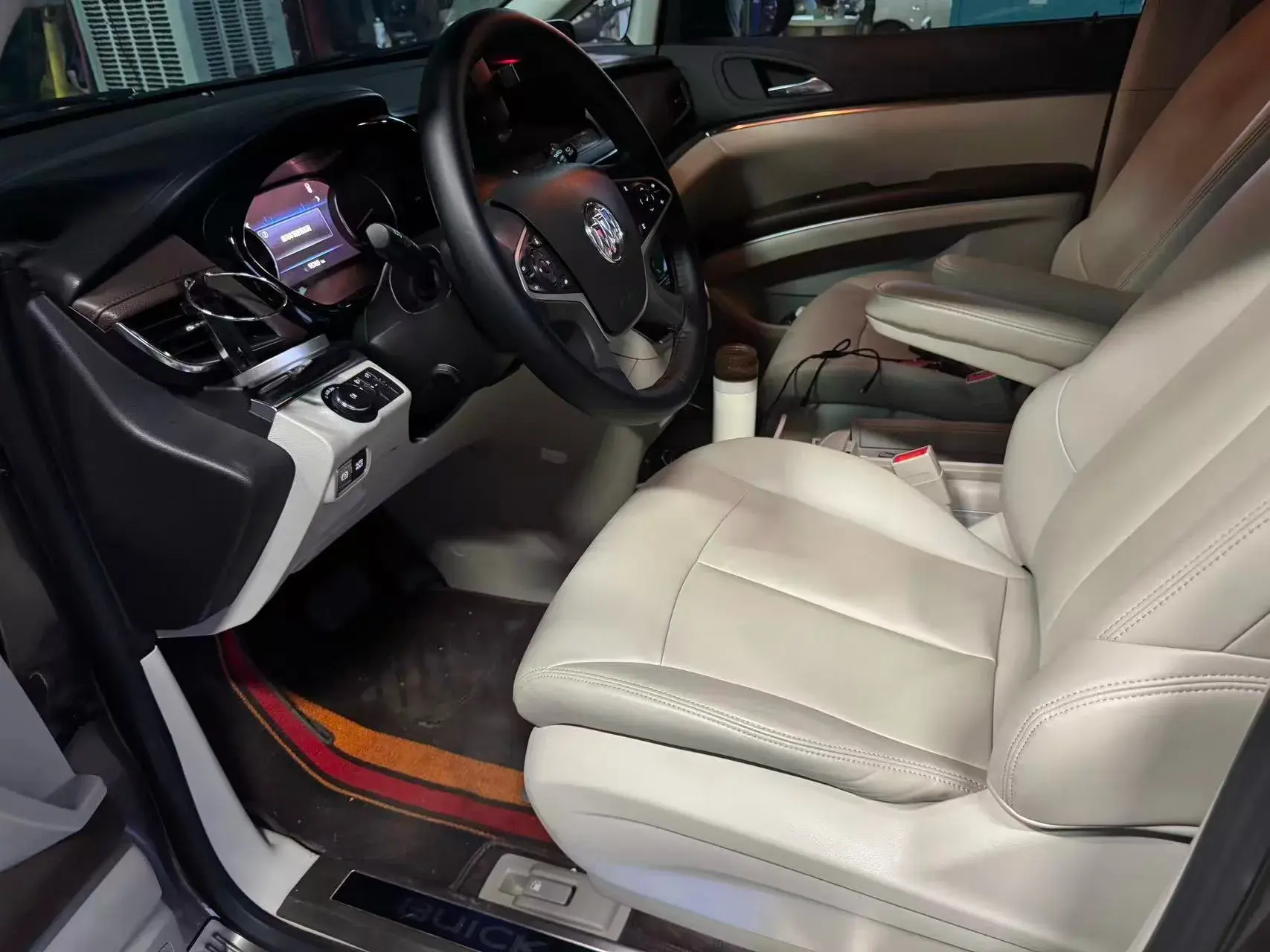 2023 BUICK GL8 thumbnail 4