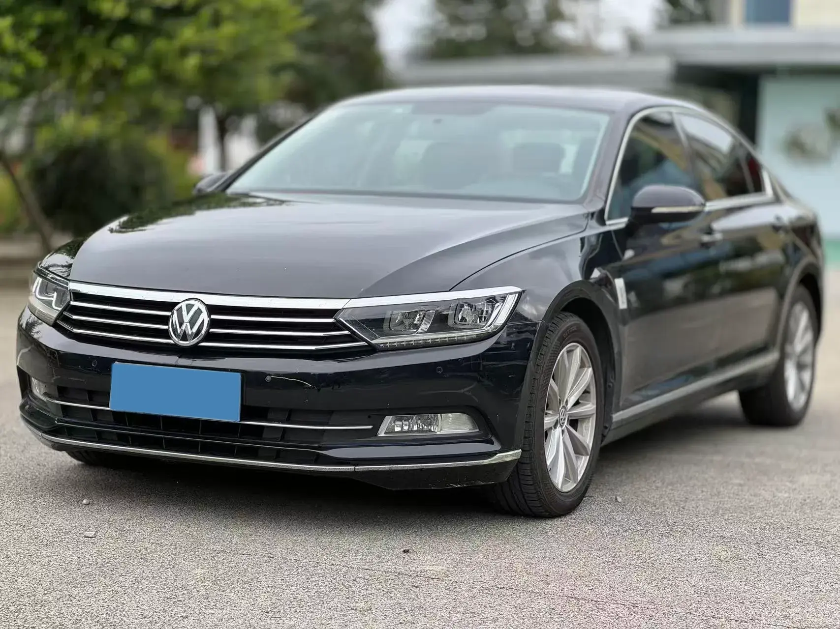 2020 VOLKSWAGEN MAGOTAN view 1