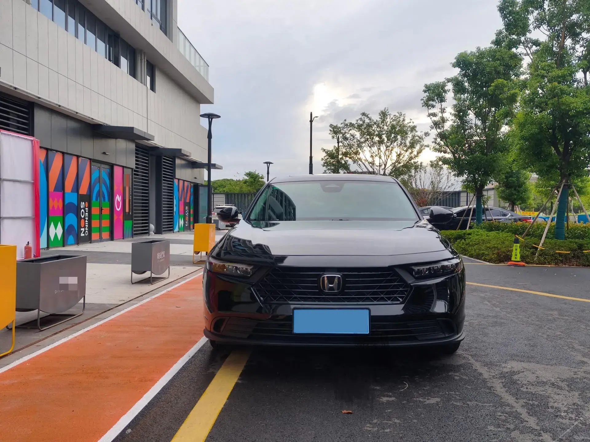 2023 HONDA ACCORD thumbnail 2