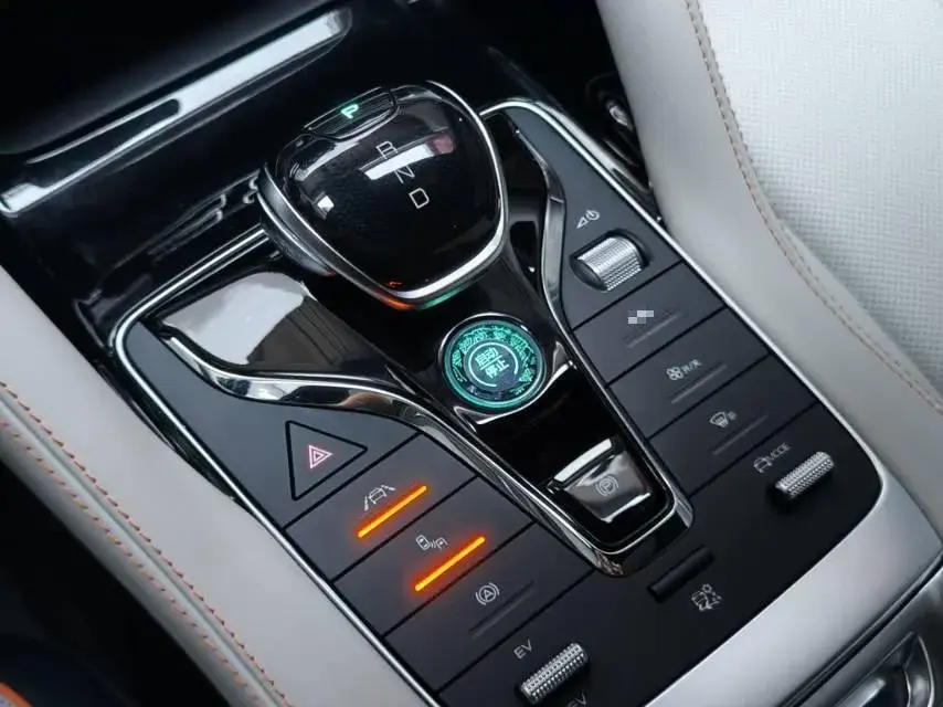 2022 BYD SONG thumbnail 4