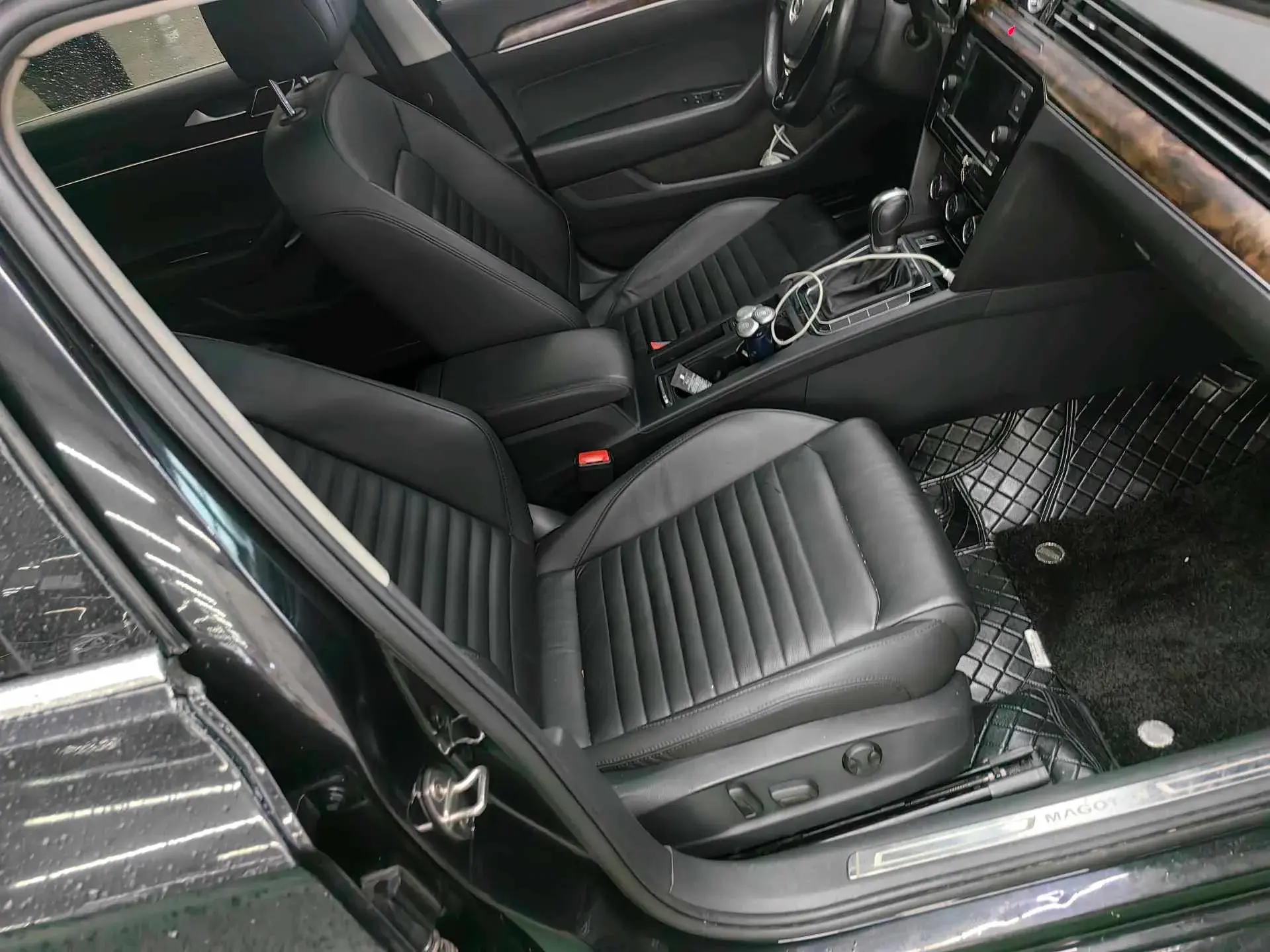 2019 VOLKSWAGEN MAGOTAN thumbnail 4