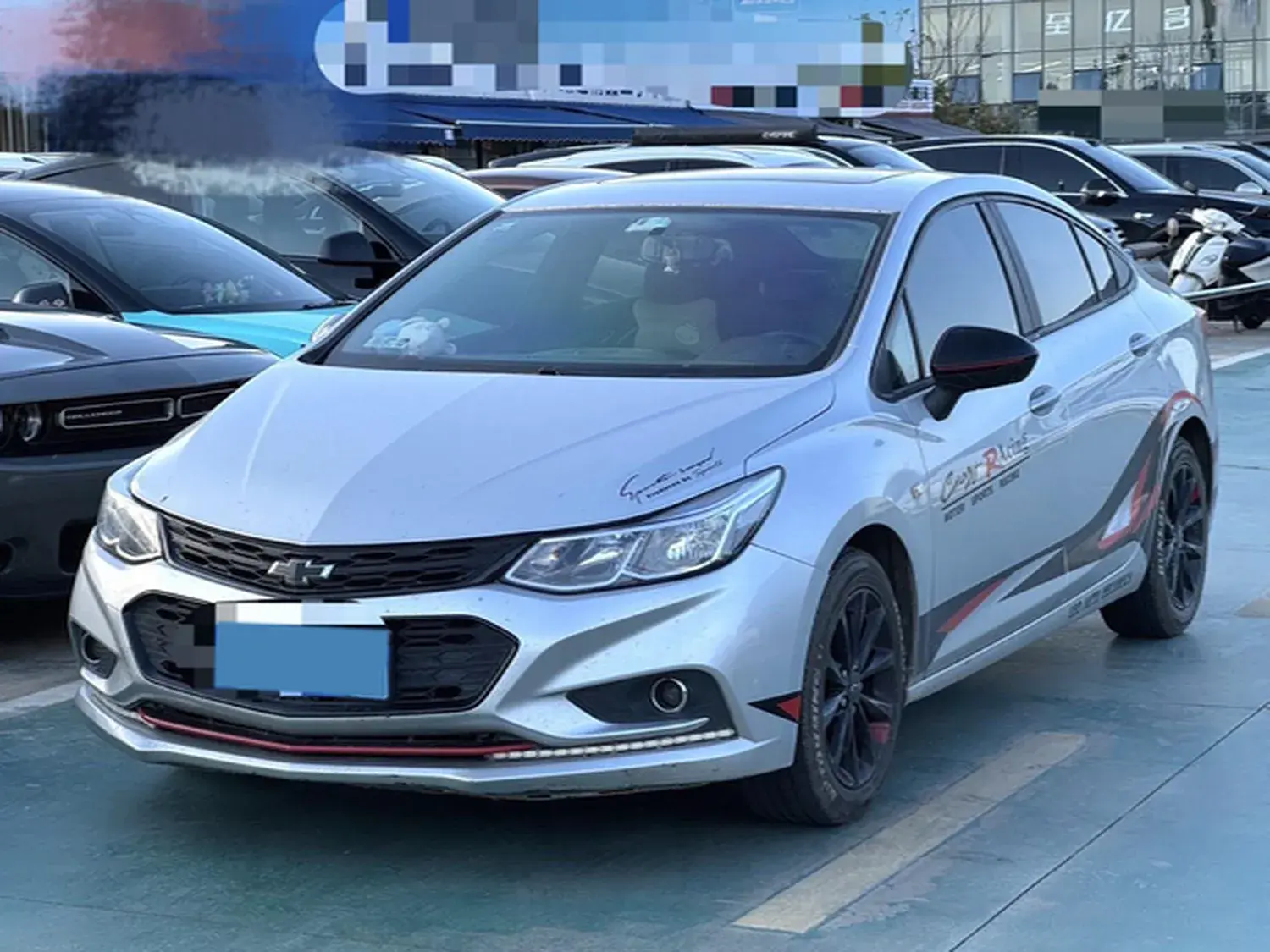 2018 CHEVROLET CRUZE view 1