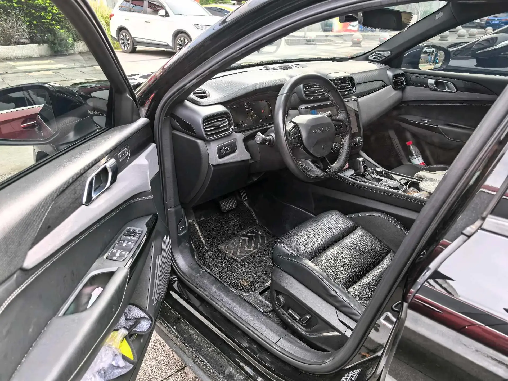 2022 LYNK&CO 03 thumbnail 3