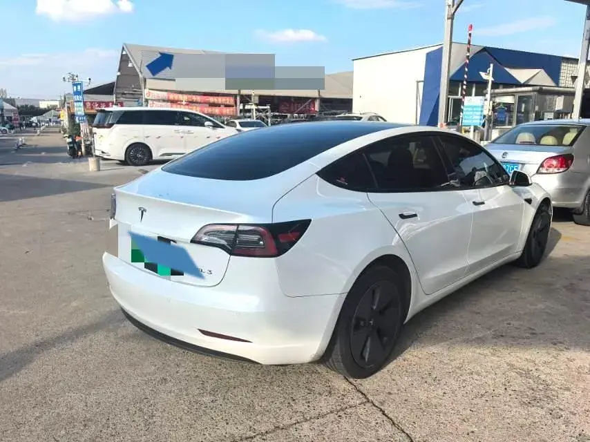 2021 TESLA MODEL thumbnail 2