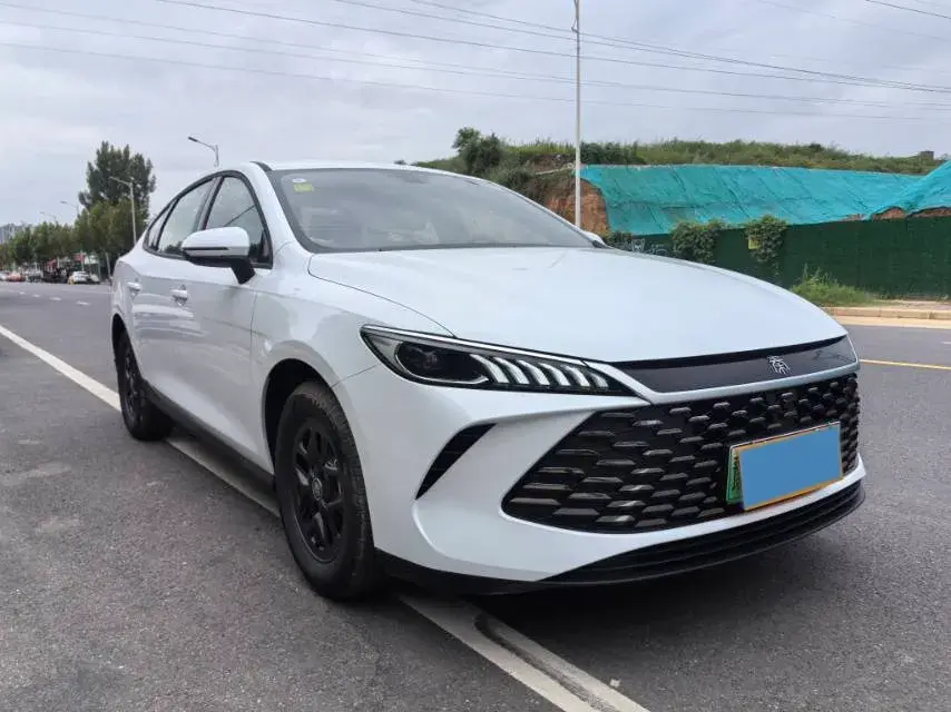 2025 BYD QIN thumbnail 3