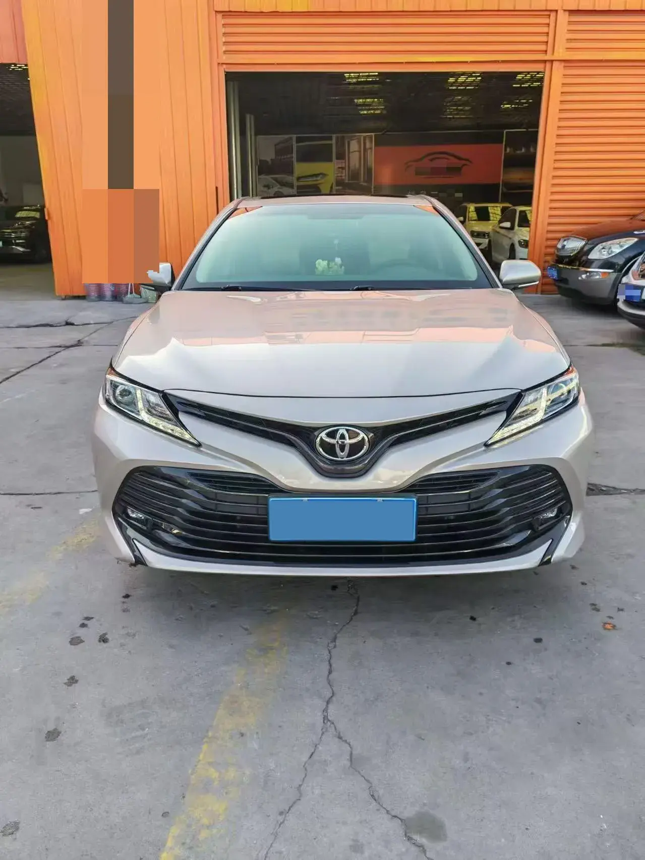 2019 TOYOTA CAMRY thumbnail 2