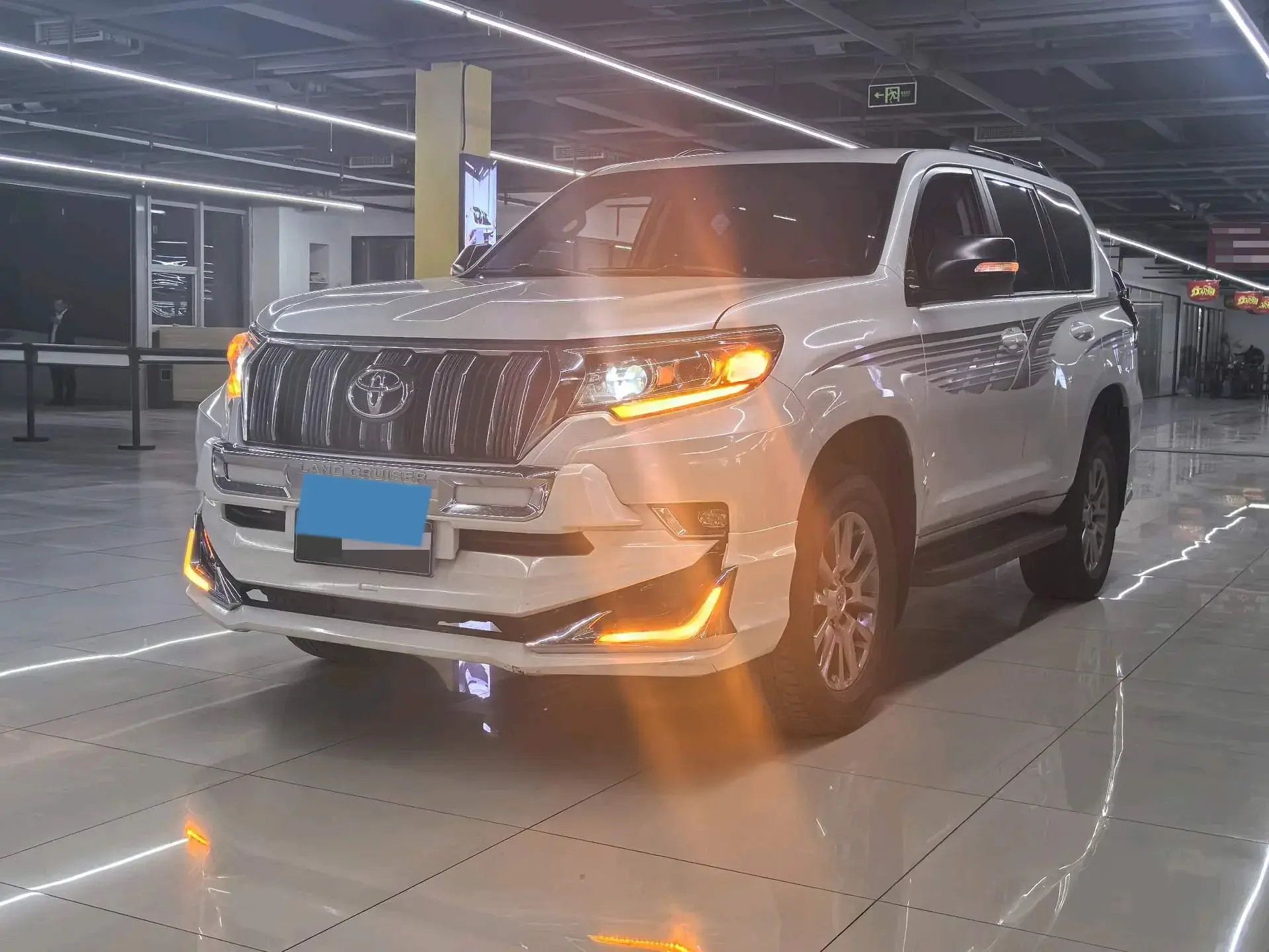 2018 TOYOTA LAND view 1