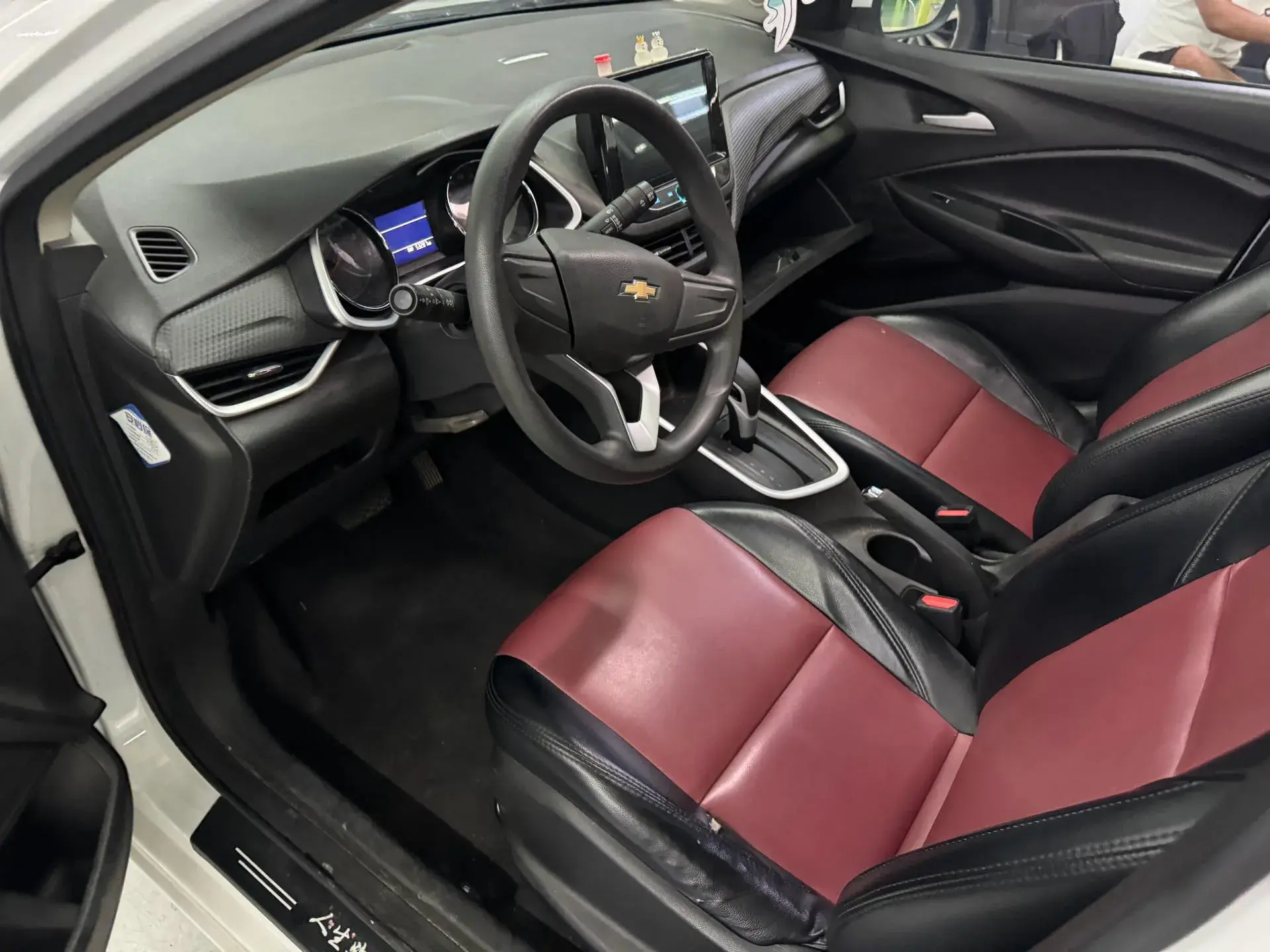 2020 CHEVROLET CAVALIER thumbnail 3