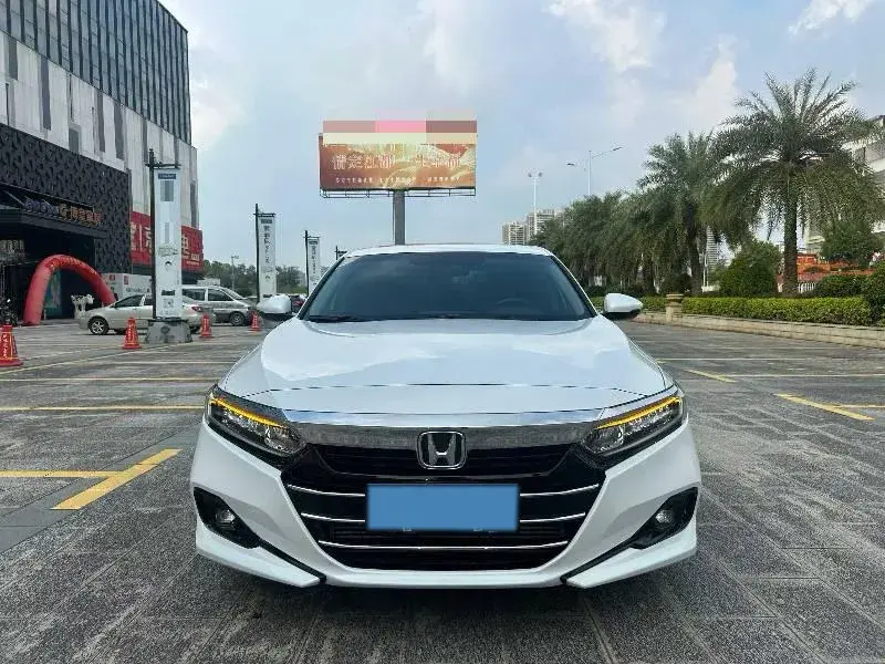 2022 HONDA ACCORD thumbnail 3