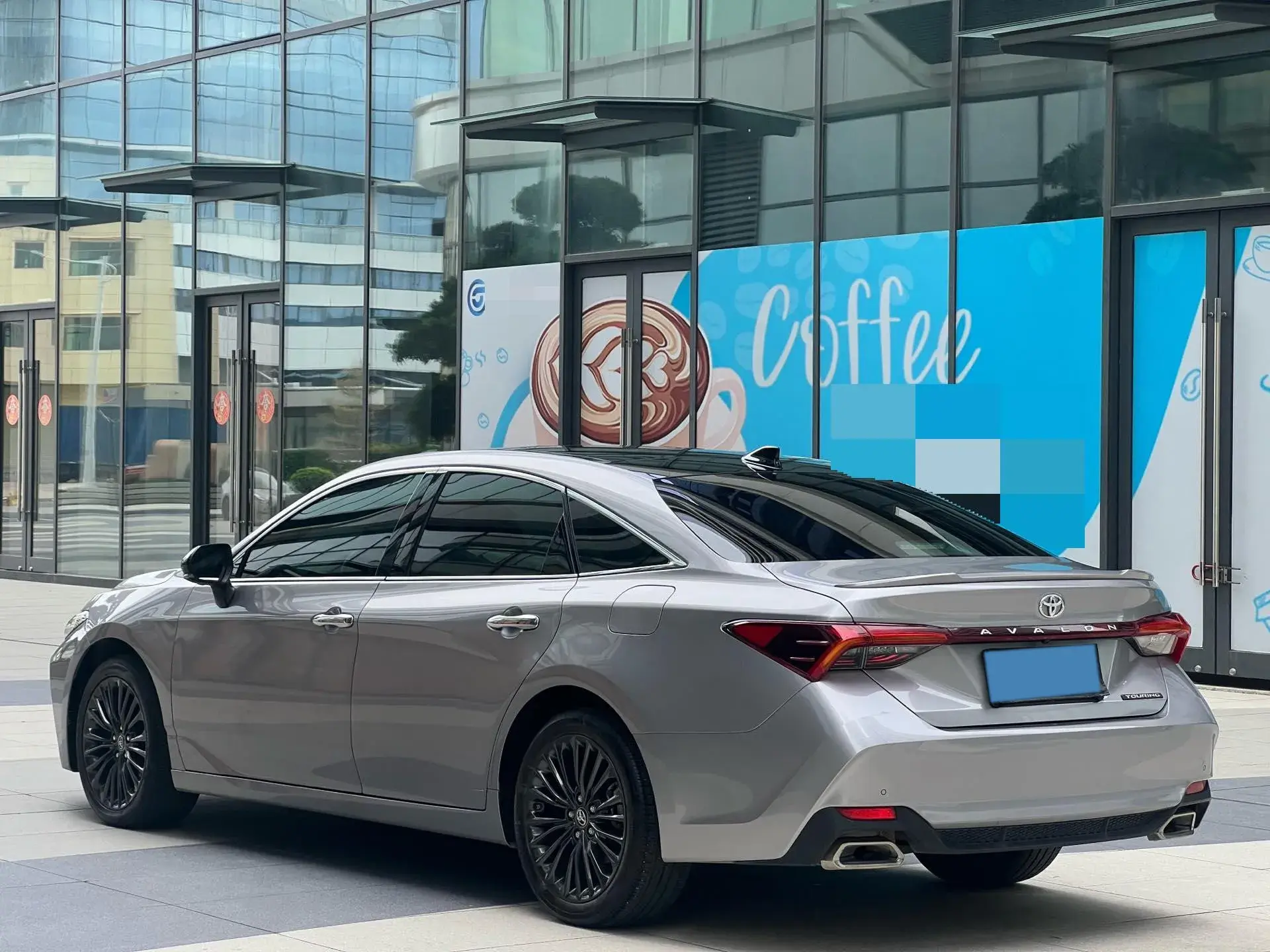 2023 TOYOTA AVALON thumbnail 4