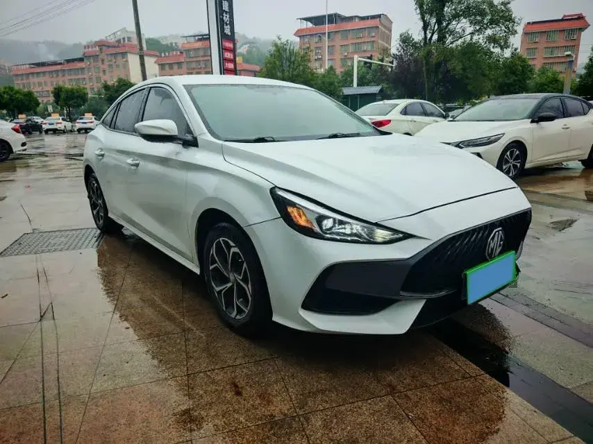 2023 MG 5 thumbnail 2