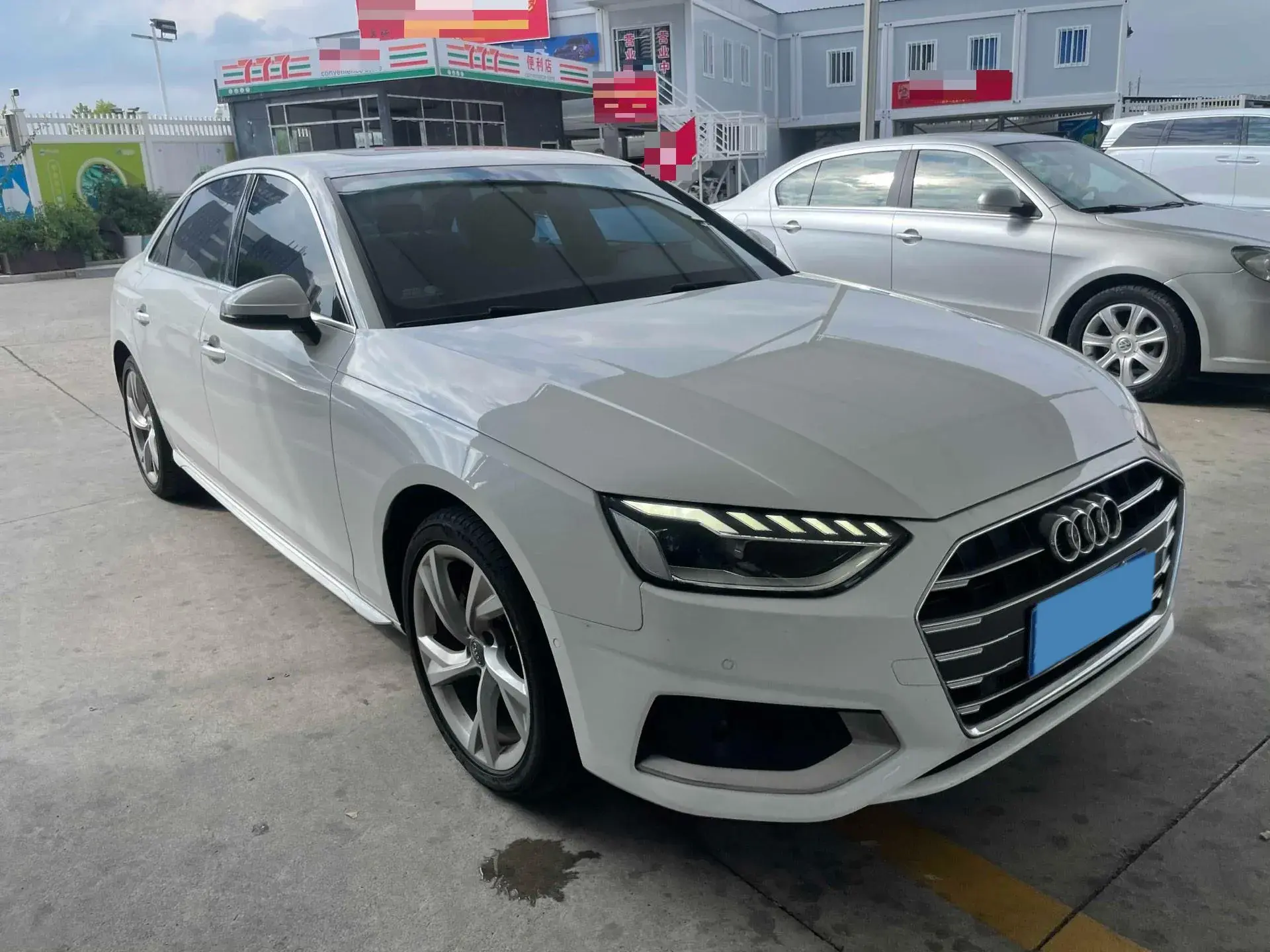 2020 AUDI A4L thumbnail 2