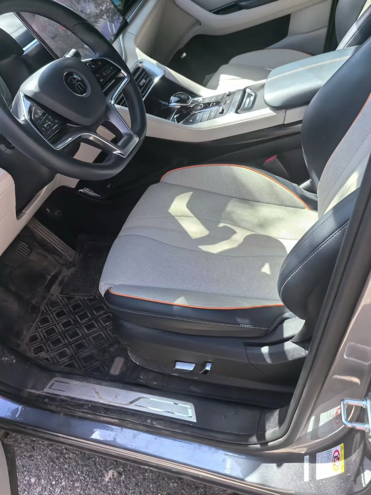 2022 BYD SONG thumbnail 4