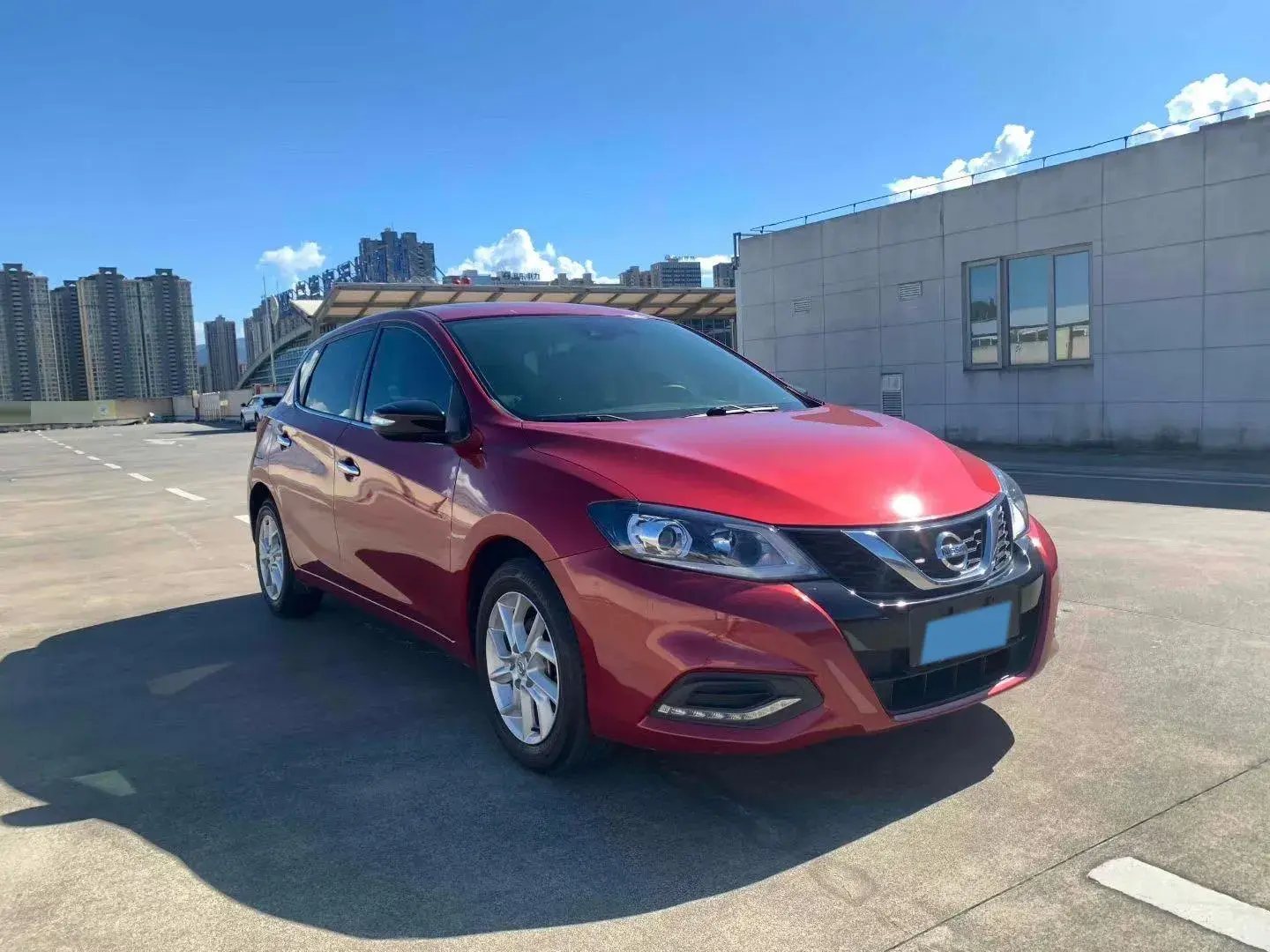 2020 NISSAN TIIDA thumbnail 2