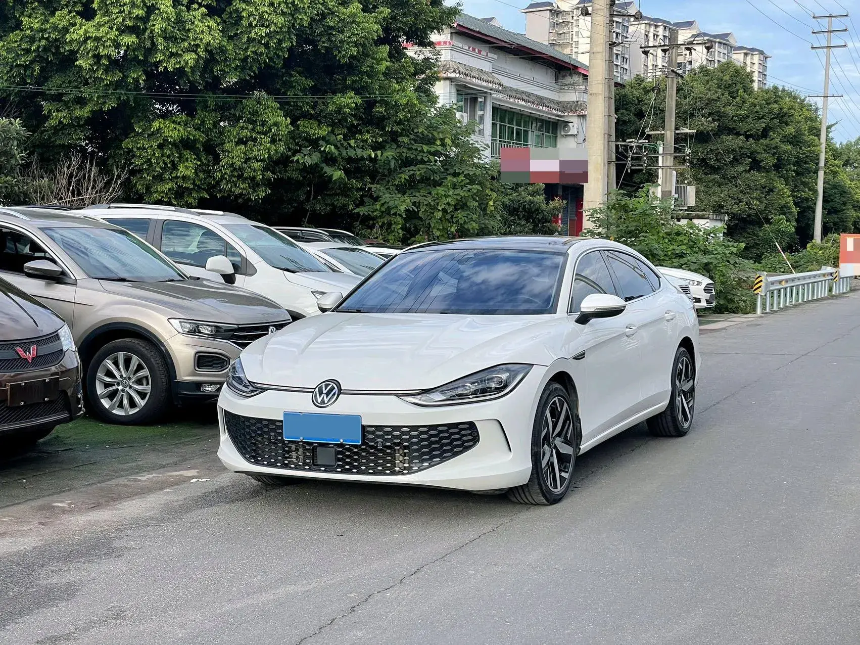 2022 VOLKSWAGEN LAMANDO view 1