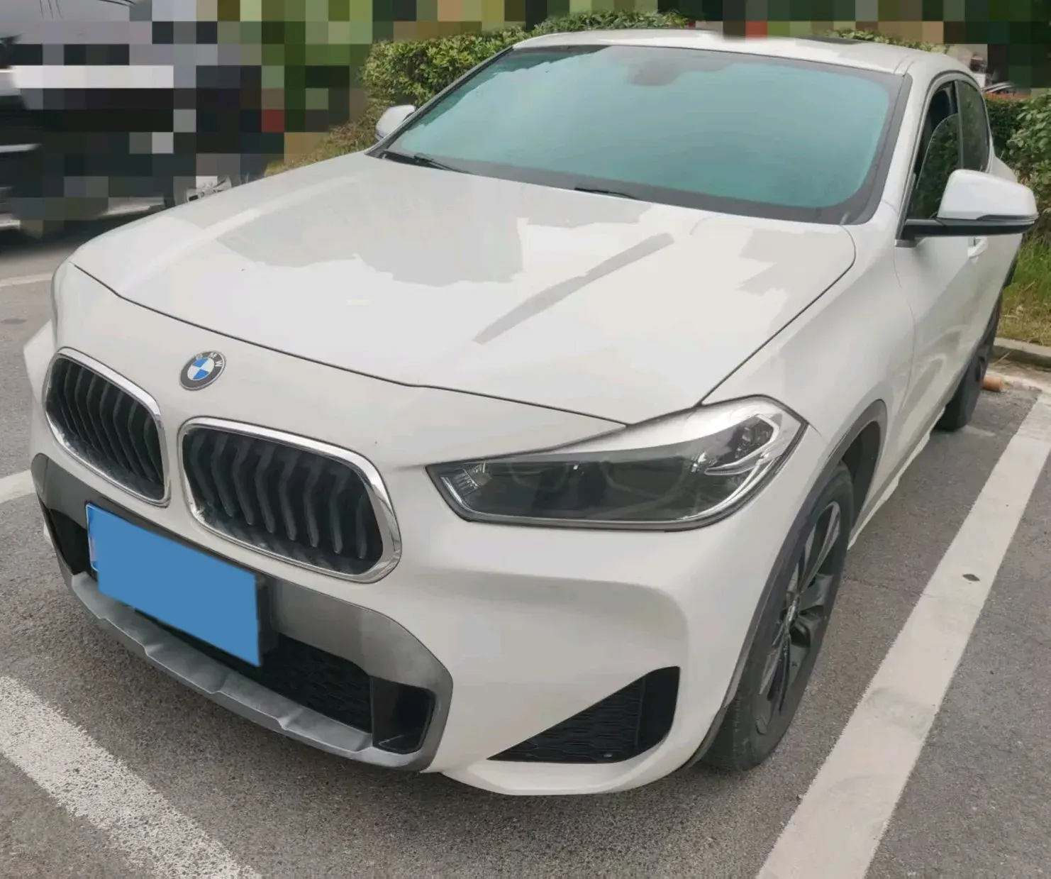 2020 BMW X2 view 1