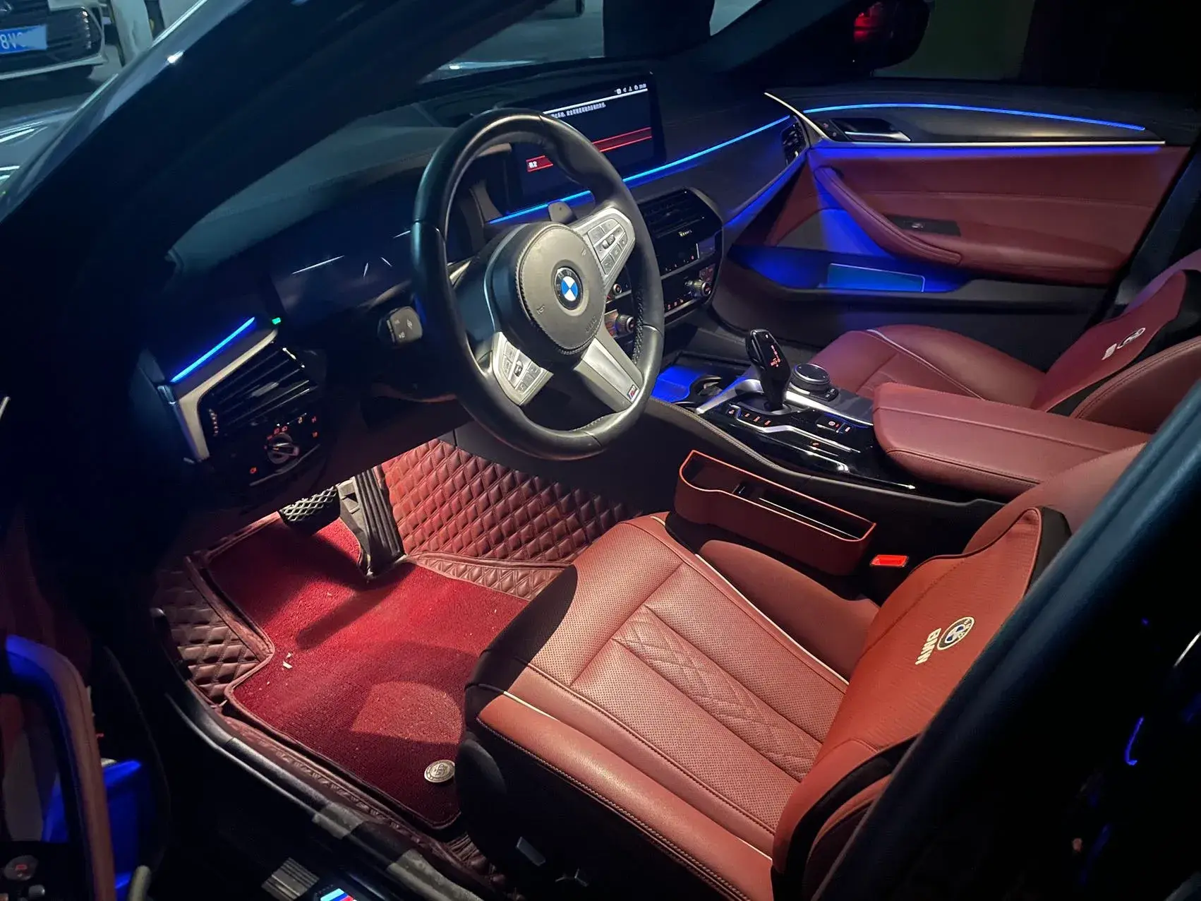 2022 BMW 5 thumbnail 2