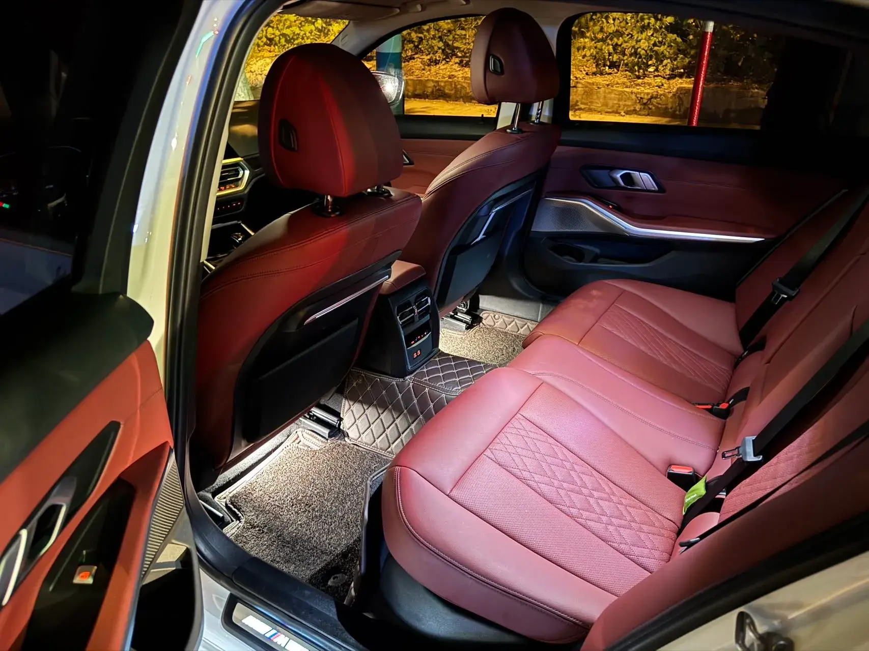 2022 BMW 3 thumbnail 4