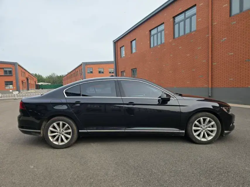 2018 VOLKSWAGEN MAGOTAN thumbnail 4