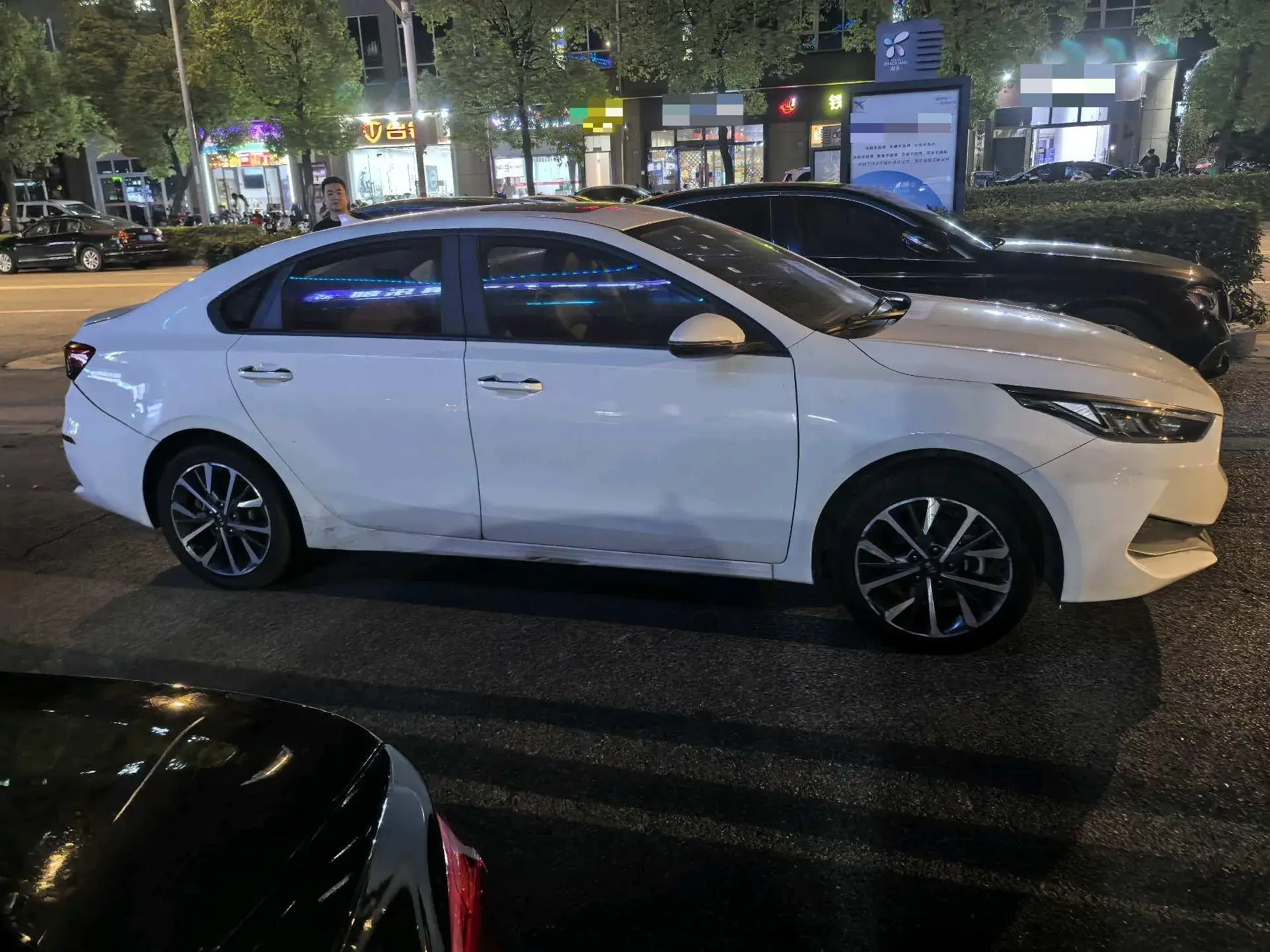 2020 KIA K3 thumbnail 4