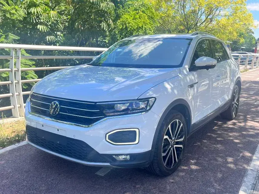2022 VOLKSWAGEN T-ROC view 1