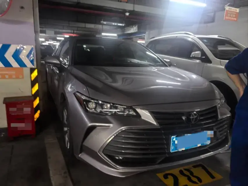 2021 TOYOTA AVALON thumbnail 2