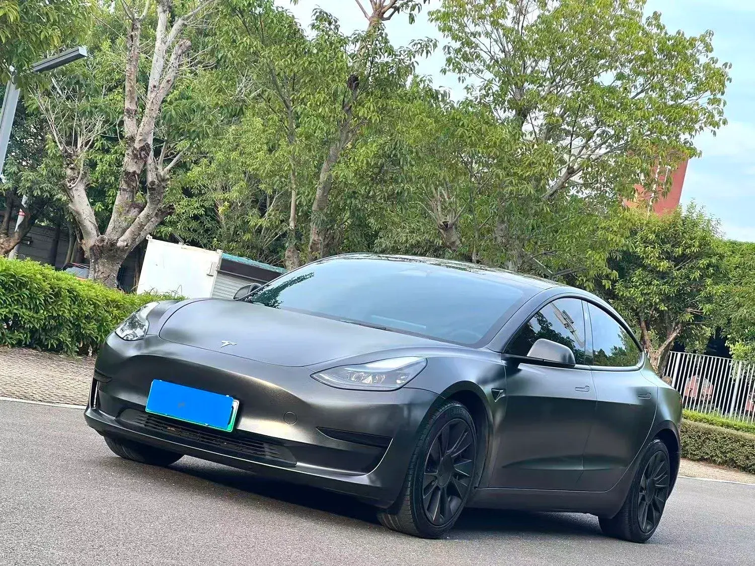 2022 TESLA MODEL view 1