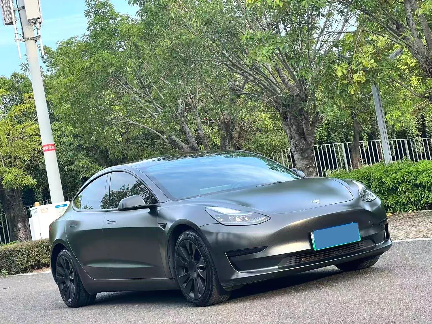 2022 TESLA MODEL thumbnail 3