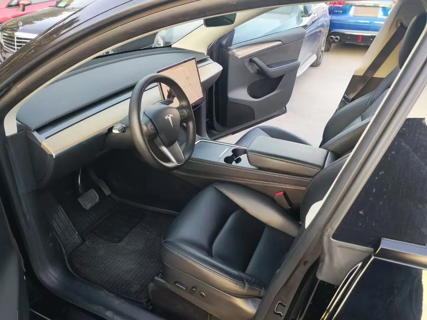 2021 TESLA MODEL thumbnail 2