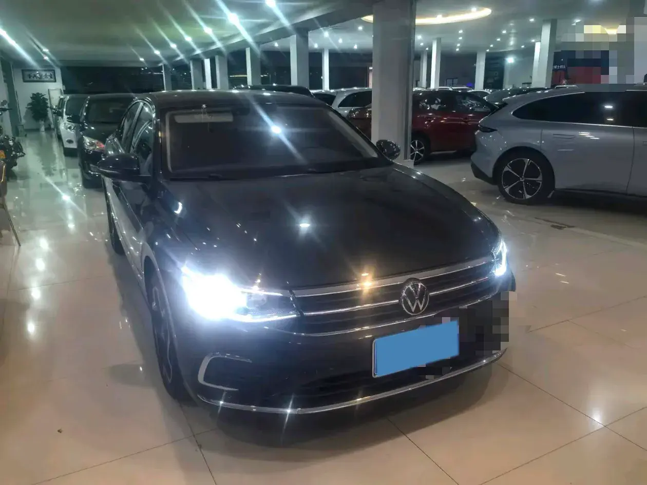 2025 VOLKSWAGEN BORA thumbnail 3