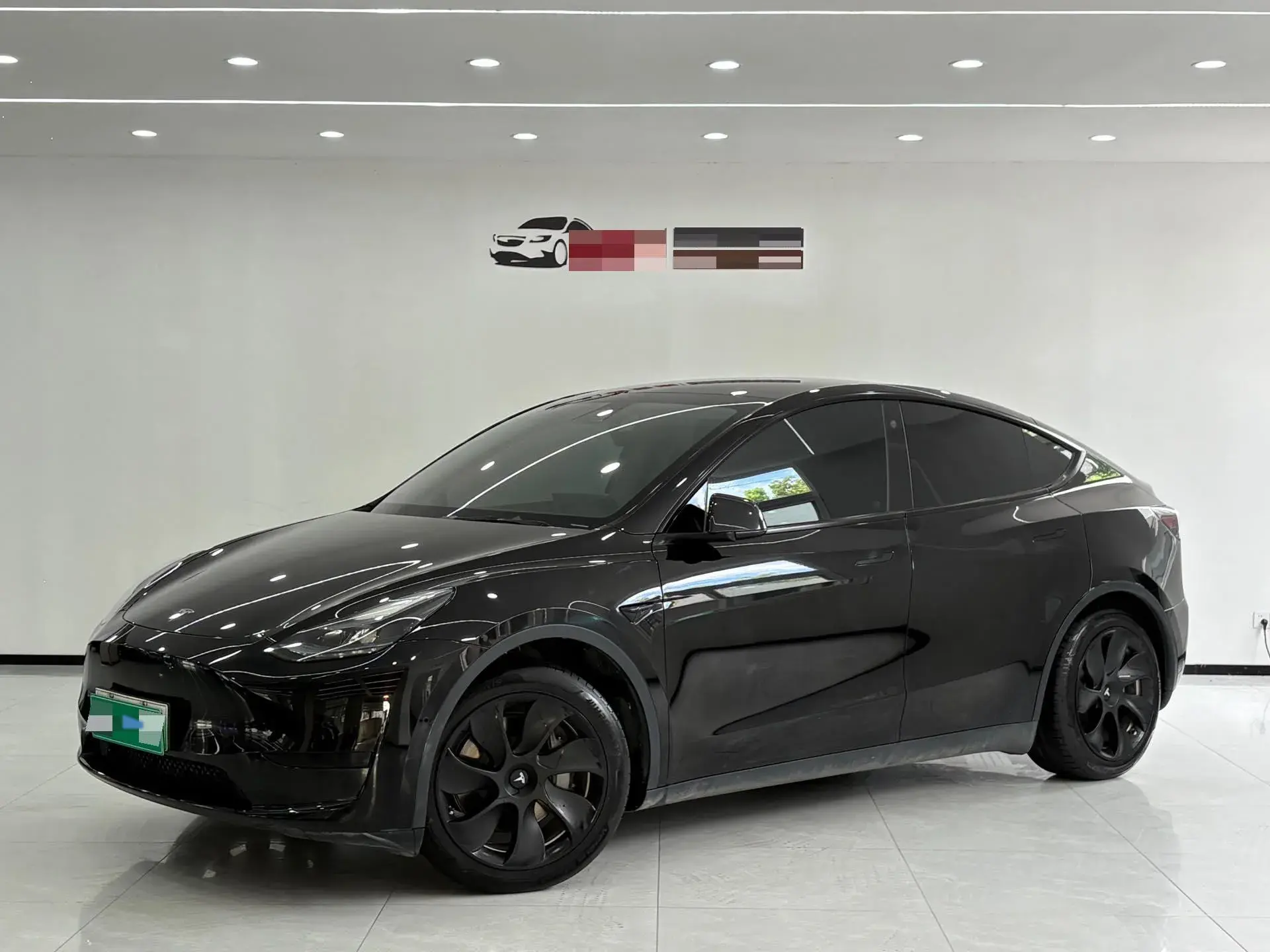 2022 TESLA MODEL view 1