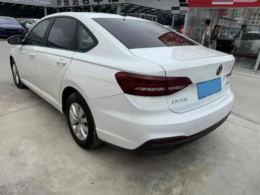 2023 VOLKSWAGEN LAVIDA thumbnail 4