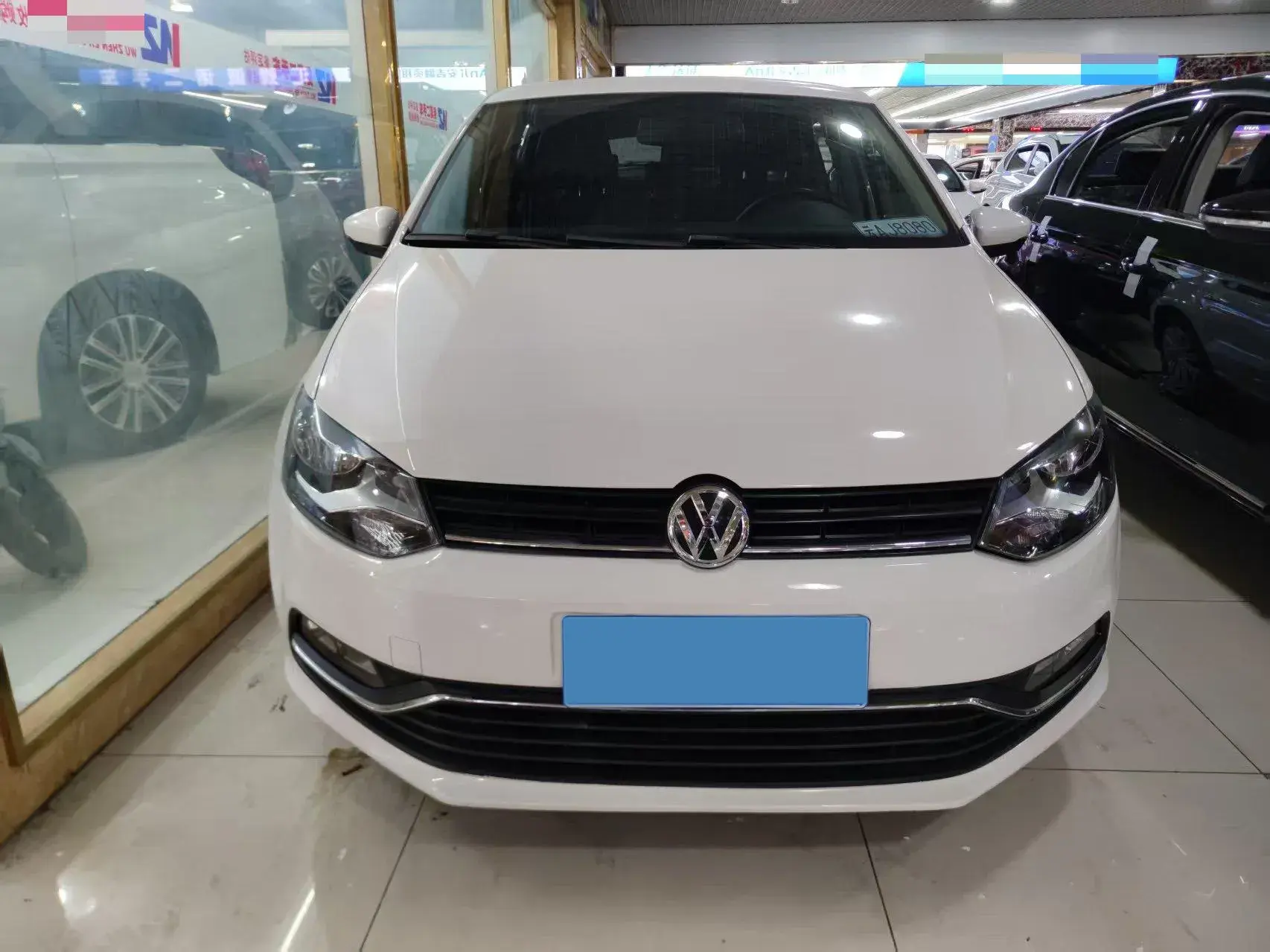 2018 VOLKSWAGEN POLO thumbnail 2