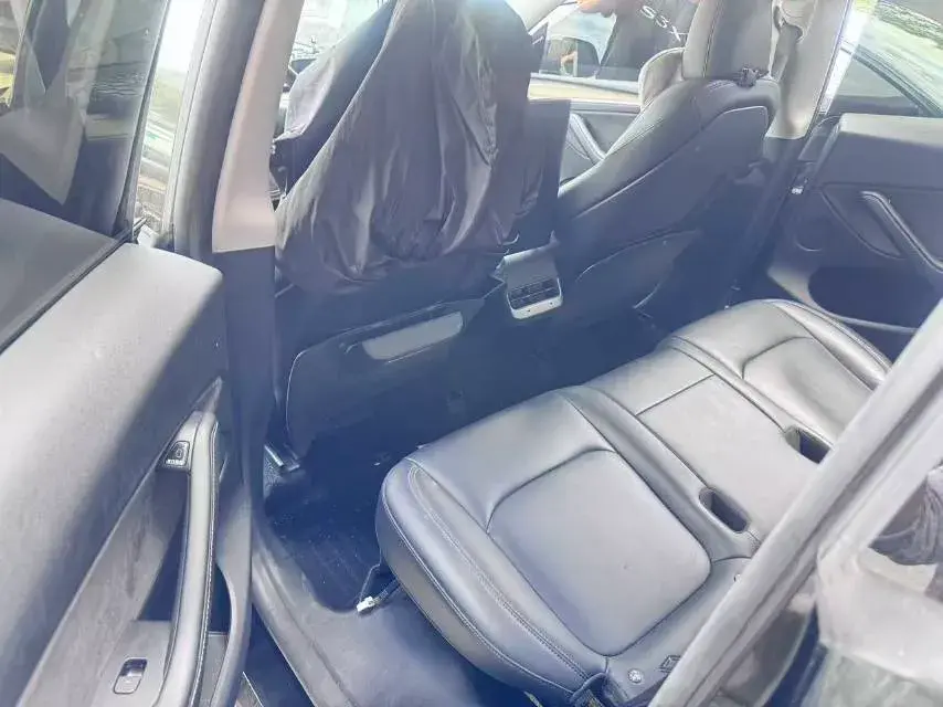 2022 TESLA MODEL thumbnail 3