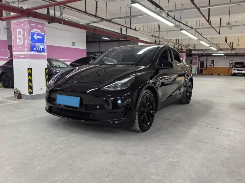 2022 TESLA MODEL view 1